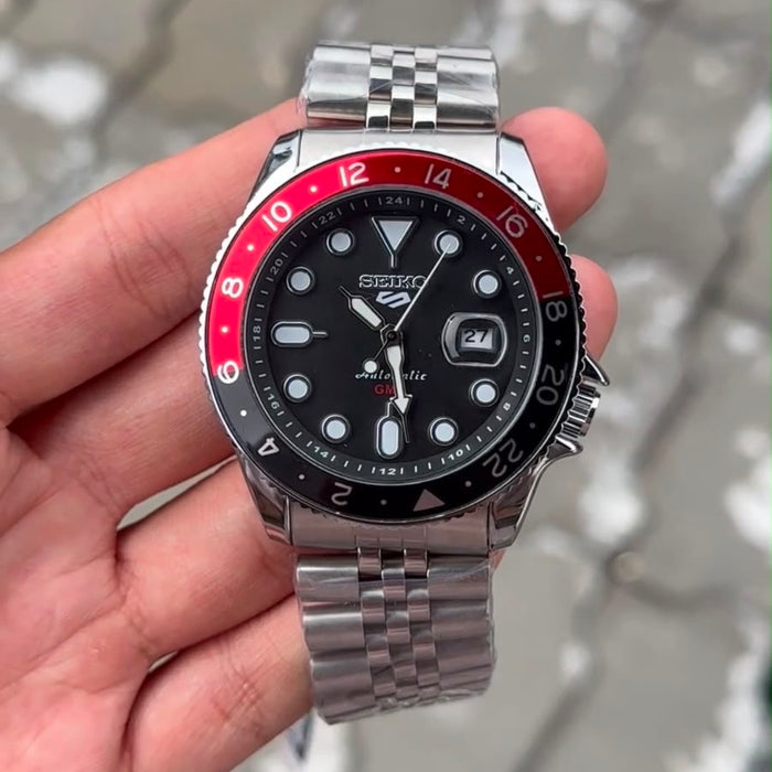 Seiko 5 Sports GMT Movement Like Automatic