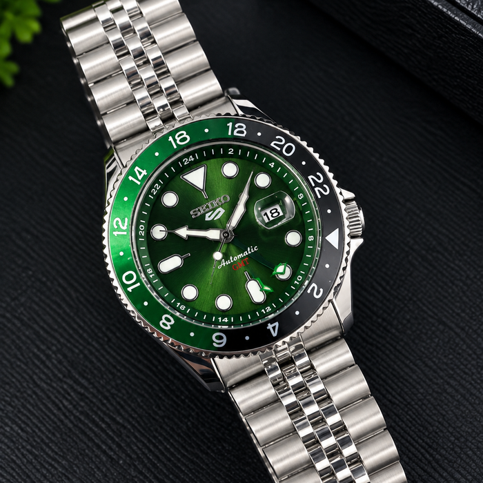 *Seiko 5 Sports GMT Movement Like Automatic