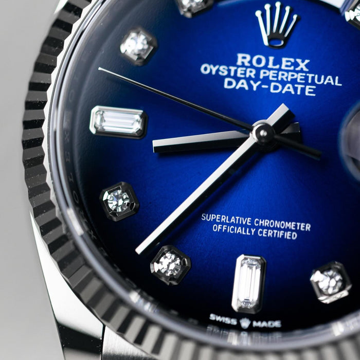 Ro_l*x White Gold Day_date with Stunning Blue Om_bre Diamond Dial Premium Quality Luxury Watch for Men luxurytimepiece.shop