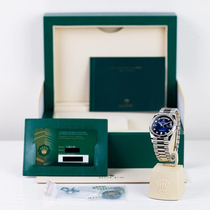 Ro_l*x White Gold Day_date with Stunning Blue Om_bre Diamond Dial Premium Quality Luxury Watch for Men luxurytimepiece.shop